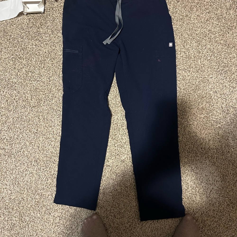 Figs Dark Blue yola